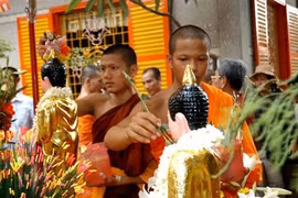 Vietnamese people in Cambodia celebrate Chol Chnam Thmay