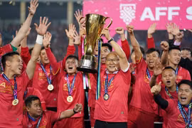 Vietnam win AFF Suzuki Cup trophy