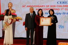 SOS Children’s Villages Vietnam receives first-class Labour Order 