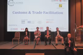 Customs bond aids trade: experts