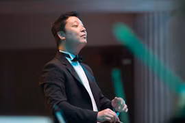 Conductor Le Phi Phi to return home for Bach concert 
