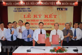 VNA, Thua Thien-Hue sign communication cooperation deal