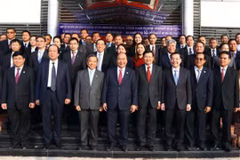 Vietnamese, Lao PMs attend training centre’s inaugural ceremony