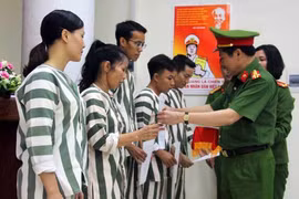 Hanoi releases 34 prisoners ahead of schedule