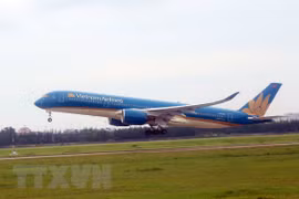 Vietnam Airlines adjusts flights in fear of super typhoon
