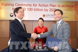 Vietnam, RoK ink action plan to lift bilateral trade to 100 bln USD by 2020