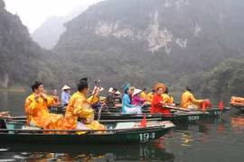  Boat tour boosts Trang An tourism