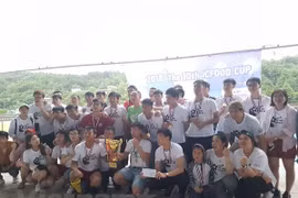 Vietnamese students in RoK organise football tournament