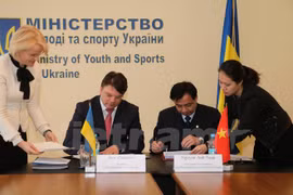 Vietnam, Ukraine sign sports cooperation agreement