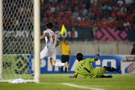 Asian media commends Vietnam's defensive strength in AFF Cup