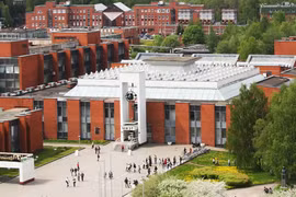 Vietnam, Russia cement cooperation in education