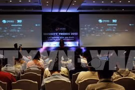 Symposium talks information security in businesses 