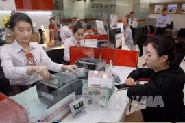 Reference exchange rate down 6 VND 