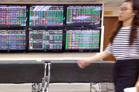 Shares end in the red due to selling pressure