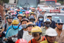 Hanoi seeks ways out of traffic jams