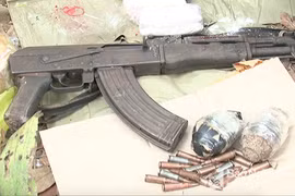 Nghe An police seize big amount of meth, heroin from Lao traffickers