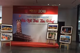 Hanoi brimful of vitality spotlighted at photo exhibition