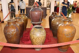 Cham ethnic minority group’s pottery on display