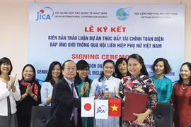 Japan helps to promote financial services for Vietnamese women