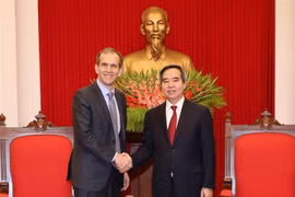 Vietnam vows best conditions for Google: official
