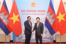 Vietnamese, Cambodian Deputy PMs hold talks 