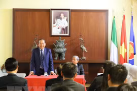 Deputy PM visits Embassy in Italy