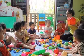 Tighter control needed for Hanoi private pre-schools