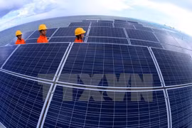 Solar energy investors racing for incentives