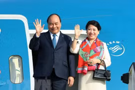 Prime Minister leaves for 33rd ASEAN Summit in Singapore