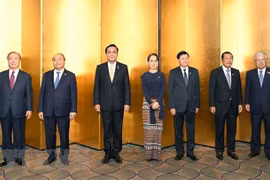 PM Phuc busy with activities in 10th Mekong-Japan summit’s framework