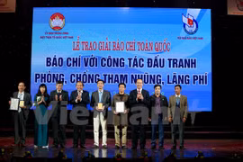 Journalists honoured for anti-corruption efforts
