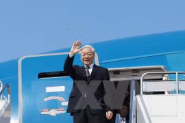 Party leader leaves for official visit to Russia