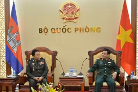 Deputy Defence Minister receives Cambodian guest