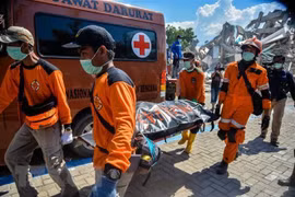 Indonesia: Quake-tsunami casualties exceed 1,500