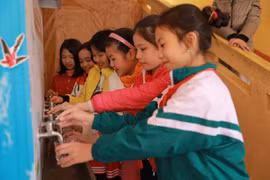 Samsung Electronics builds standard toilets for Bac Giang schools
