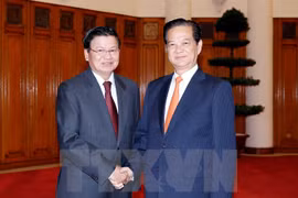 Vietnam, Lao give further priority to economic links 