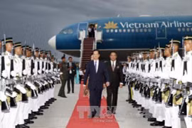 PM arrives in Kuala Lumpur for ASEAN Summit 