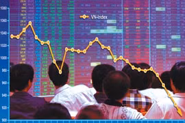 Shares mixed as TPP talks drag 