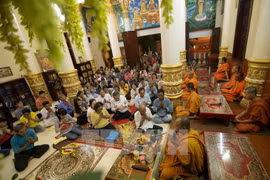 Can Tho authorities greet Khmer people’s Sene Dolta festival 