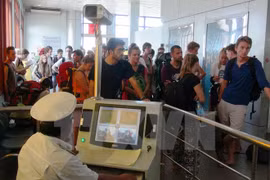 Seminar seeks ways to fight cross-border infectious diseases 