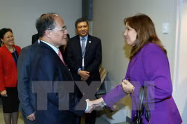  NA Chairman meets with Cuban law maker, US businesses 