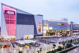 Non-retail services help fill up shopping centres