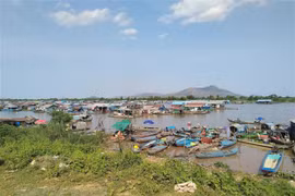 Vietnam assists relocated Vietnamese Cambodians at Tonle Sap: spokesperson