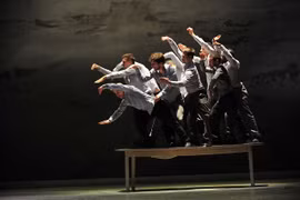 Hip-hop dance The Roots performs in Hanoi
