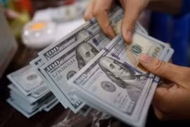 Reference exchange rate down 5 VND on September 25