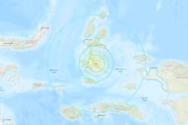 Quake with 7.3 magnitude strikes eastern Indonesia