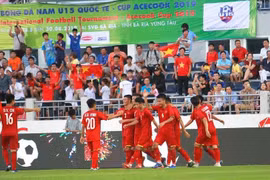 Vietnam beat Russia 2-0 at Acecook U15 int’l football cup