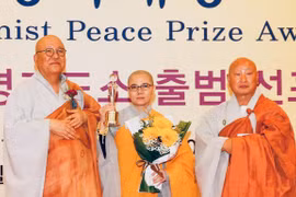 Vietnamese nun granted with RoK’s Peace Prize Awards