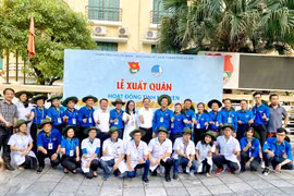 Hanoi’s youths launch volunteer activities in Laos 