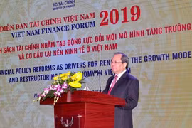 Vietnam Finance Forum 2019 takes place in Quang Ninh